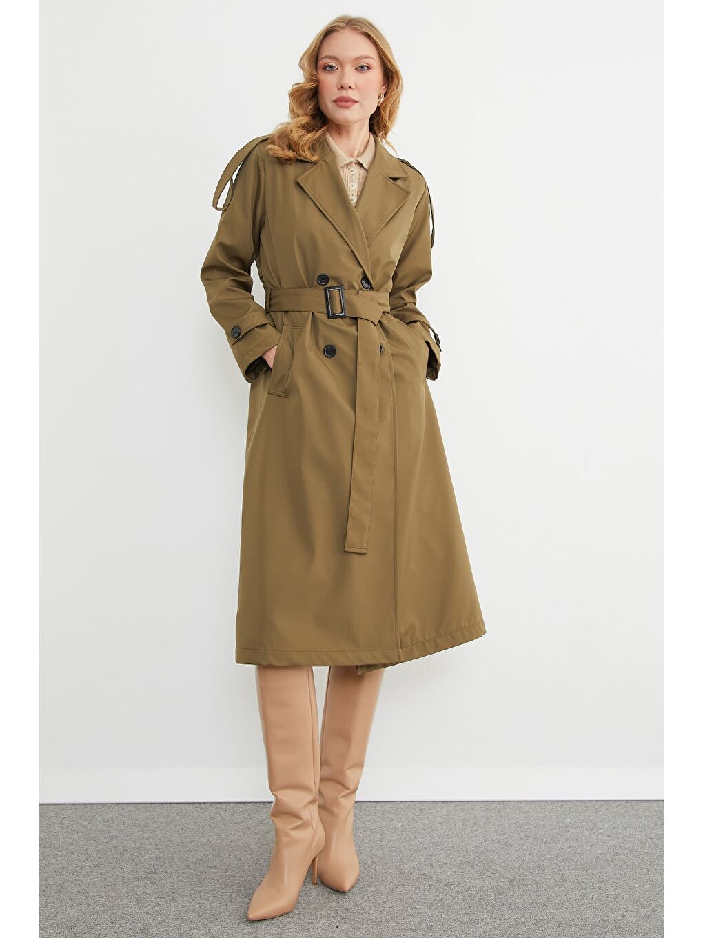 Haki Kuşaklı Kol Ve Omuz Detaylı Uzun Trençkot-4