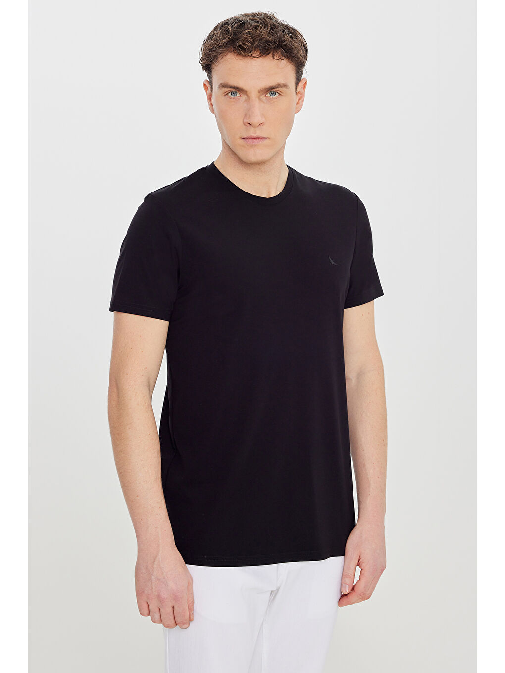 Erkek Siyah Yumuşak Dokulu Slim Fit Bisiklet Yaka Esnek Tişört