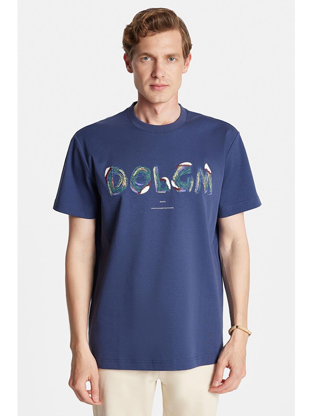 Relax Fit Rahat Kesim Pamuklu Ön Baskı Ve Nakış Detaylı Bisiklet Yaka İndigo Erkek Tişört-3