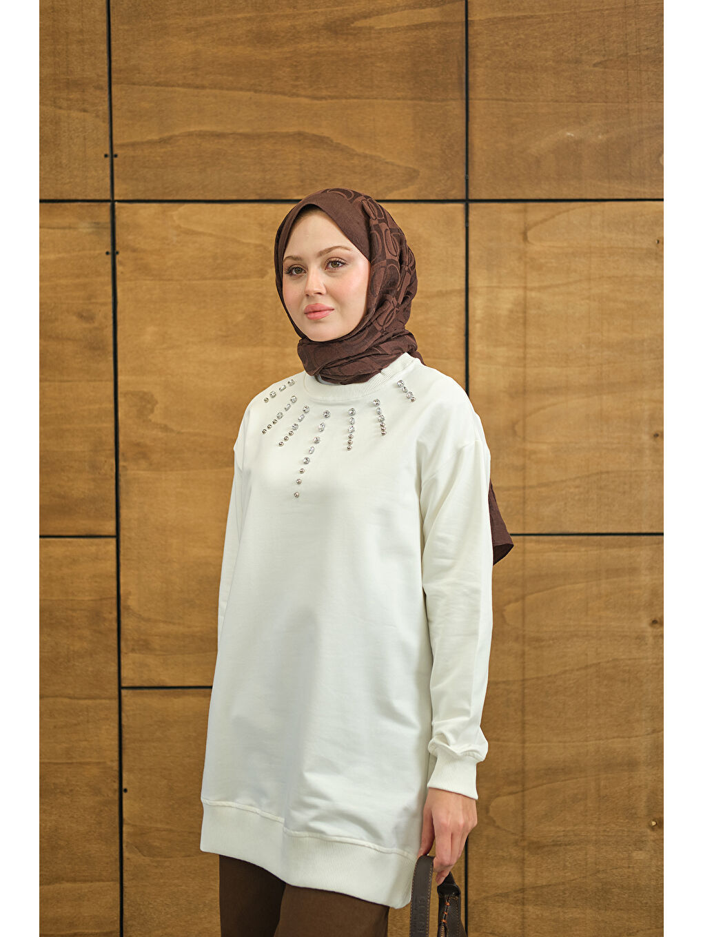 Kadın Yaka Taş Detay Tunik Beyaz-4