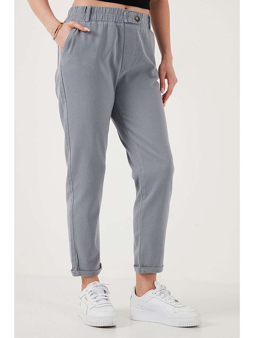 Gri Pamuklu Standart Fit Yüksel Bel Düz Paça Kadın Pantolon 668YP4924-2