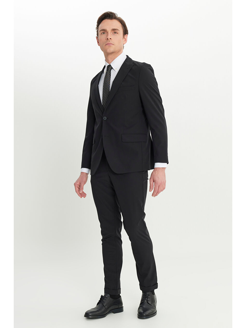 Erkek Siyah Slim Fit Dar Kesim Mono Yaka Kapak Cepli Esnek Takım Elbise-1