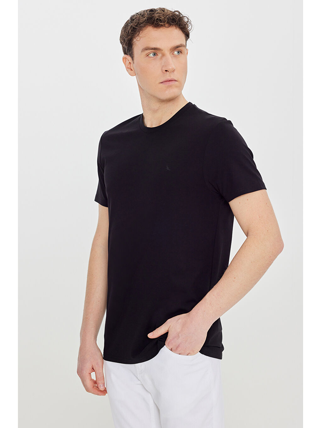 Erkek Siyah Yumuşak Dokulu Slim Fit Bisiklet Yaka Esnek Tişört-2