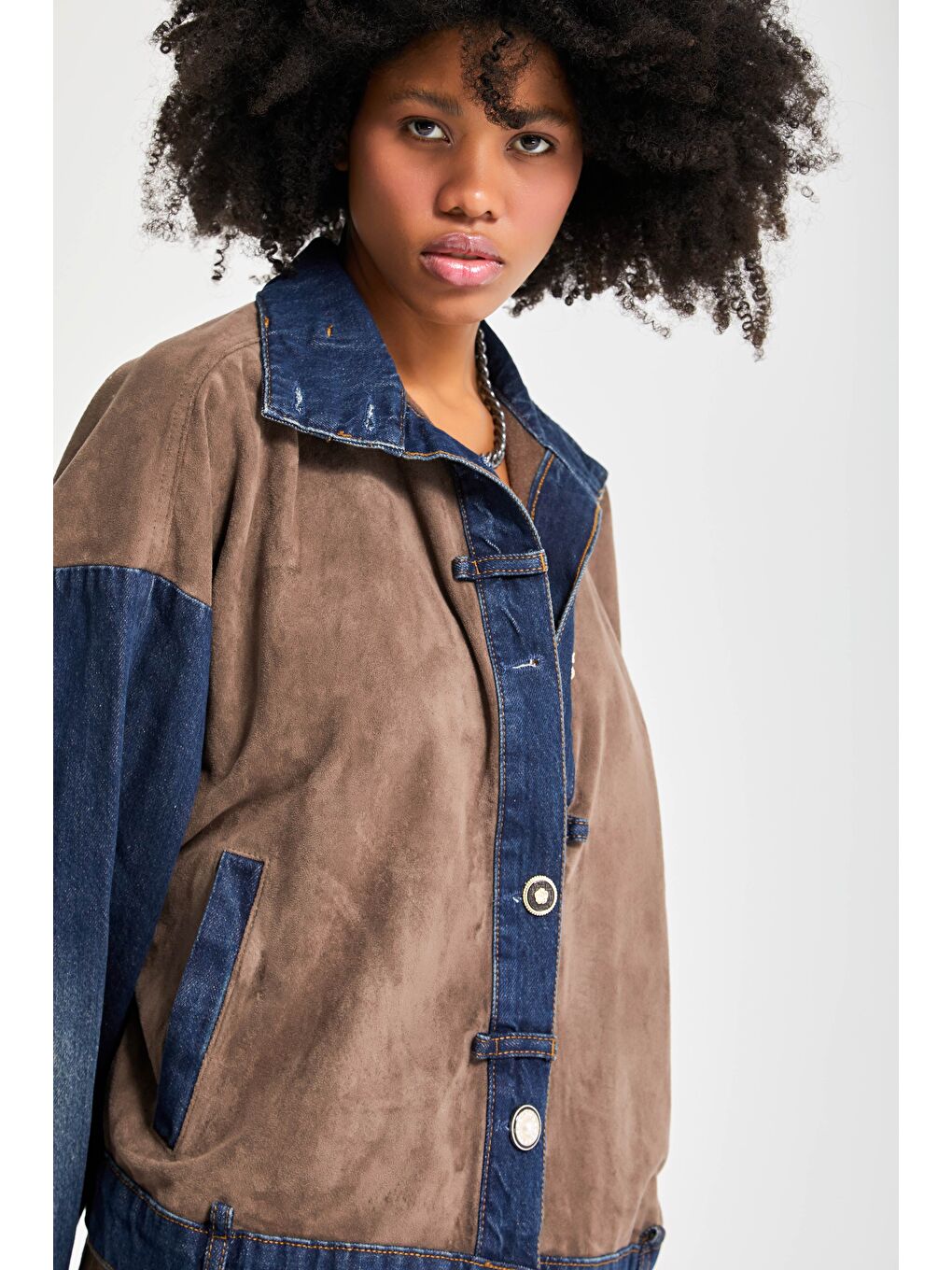 Kahverengi Kadın Kahve Jean Rengi Süet Denim Parçalı Özel Tasarım Denim Ceket-2