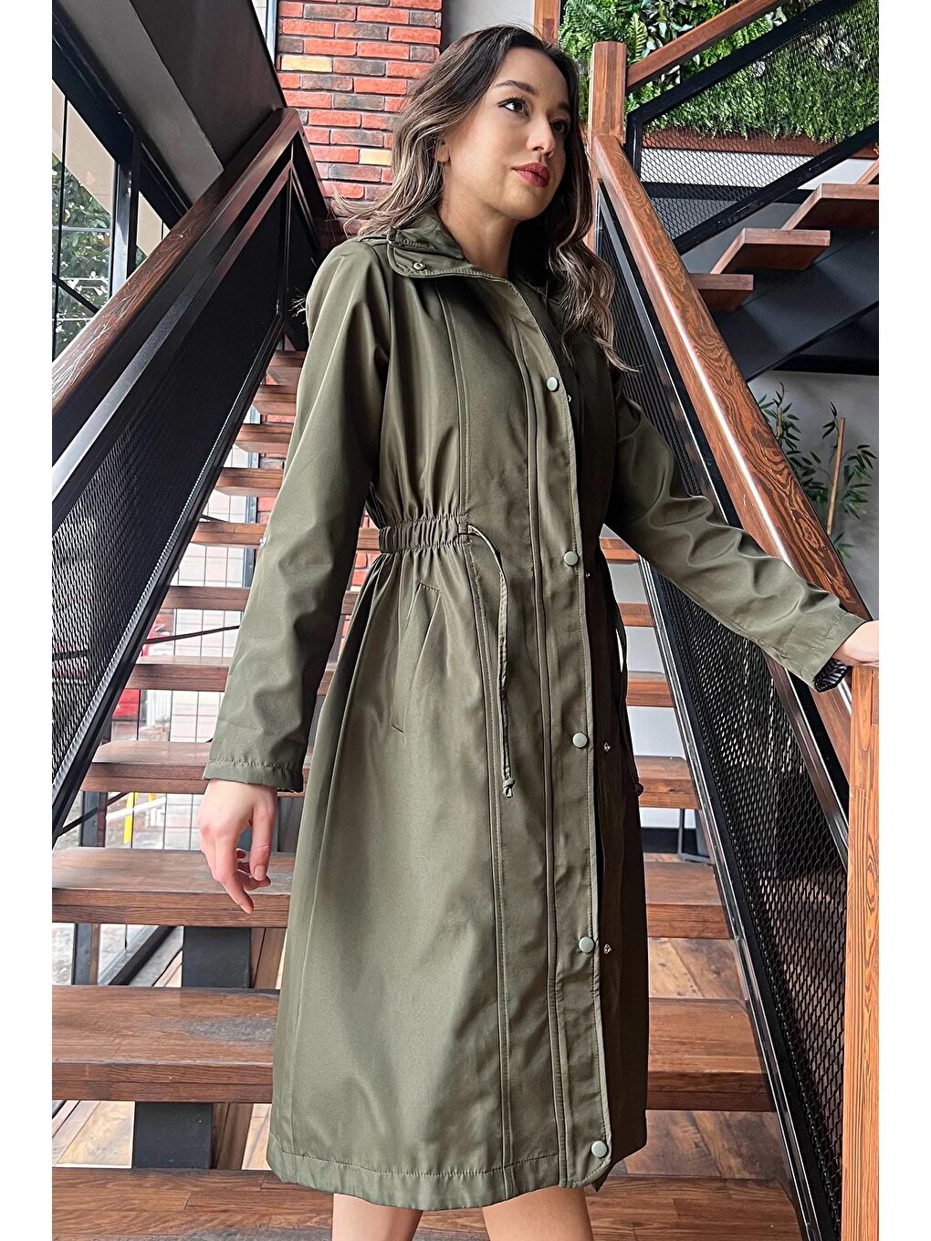 Haki Kadın Bel Bağcıklı Astarlı Slim Fit Uzun Trençkot-1