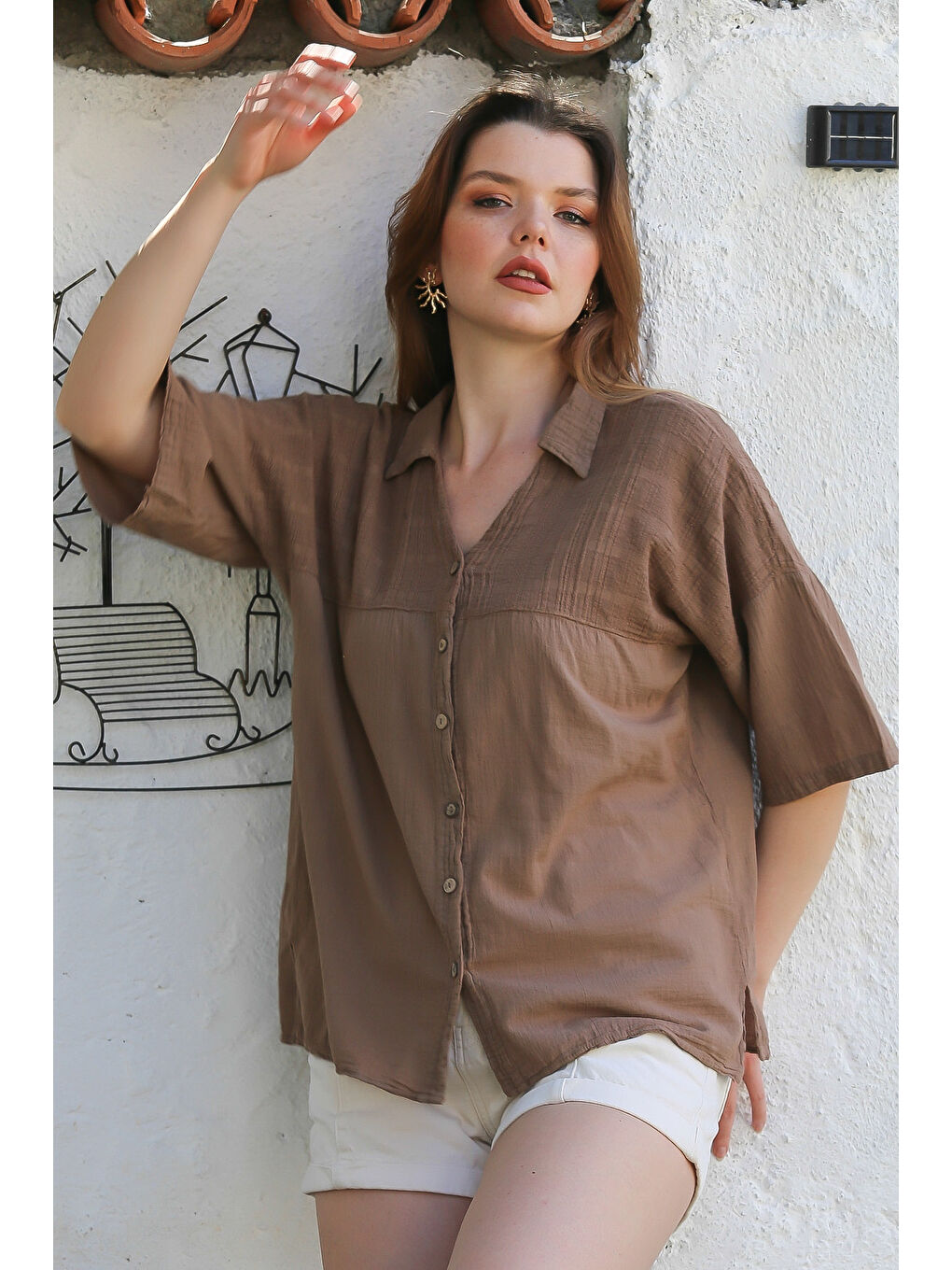 Kahverengi Açık Kahve Gömlek Yaka Kısa Kol Düğmeli Yıkamalı Yırtmaçlı Casual Dokuma Gömlek 66 60-1