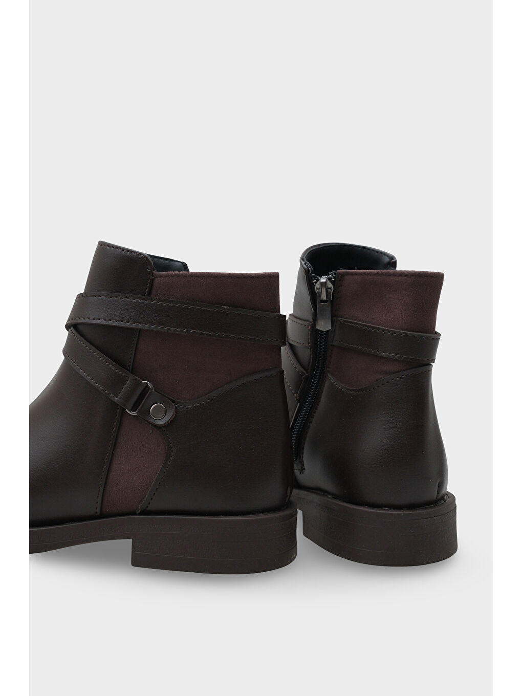 Kahverengi Tory Yandan Fermuarlı Kadın Bot-3