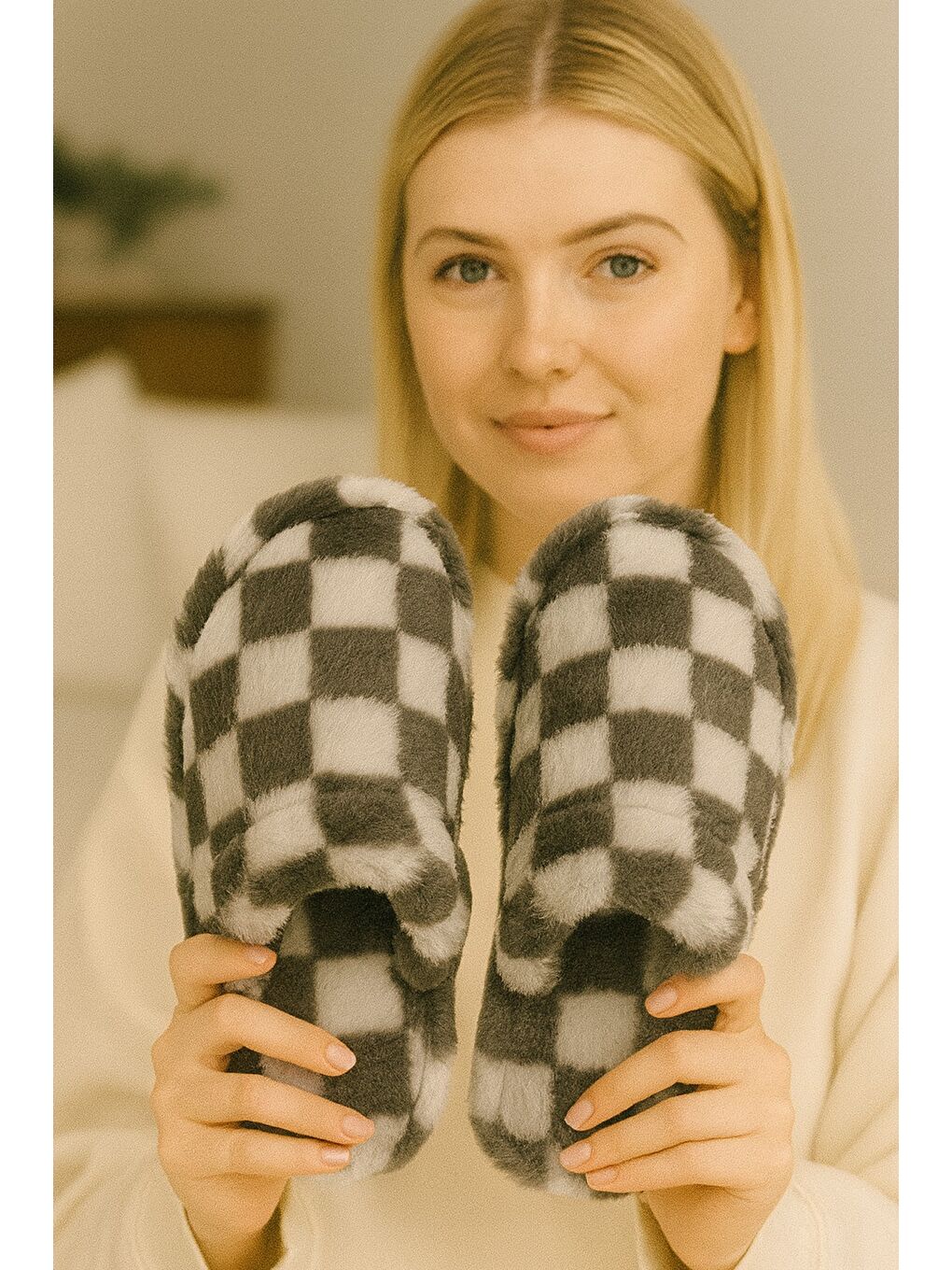 Gri KARELİ Kapalı Kadın Ev Terliği Günlük Rahat Kışlık Terlik-1