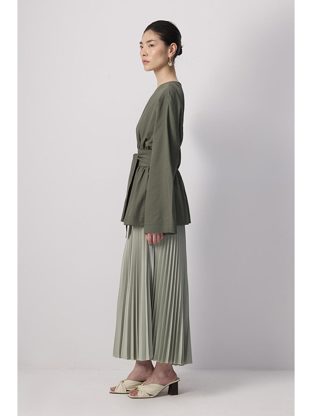 Haki Bağlama Detaylı Poplin Tunik-2