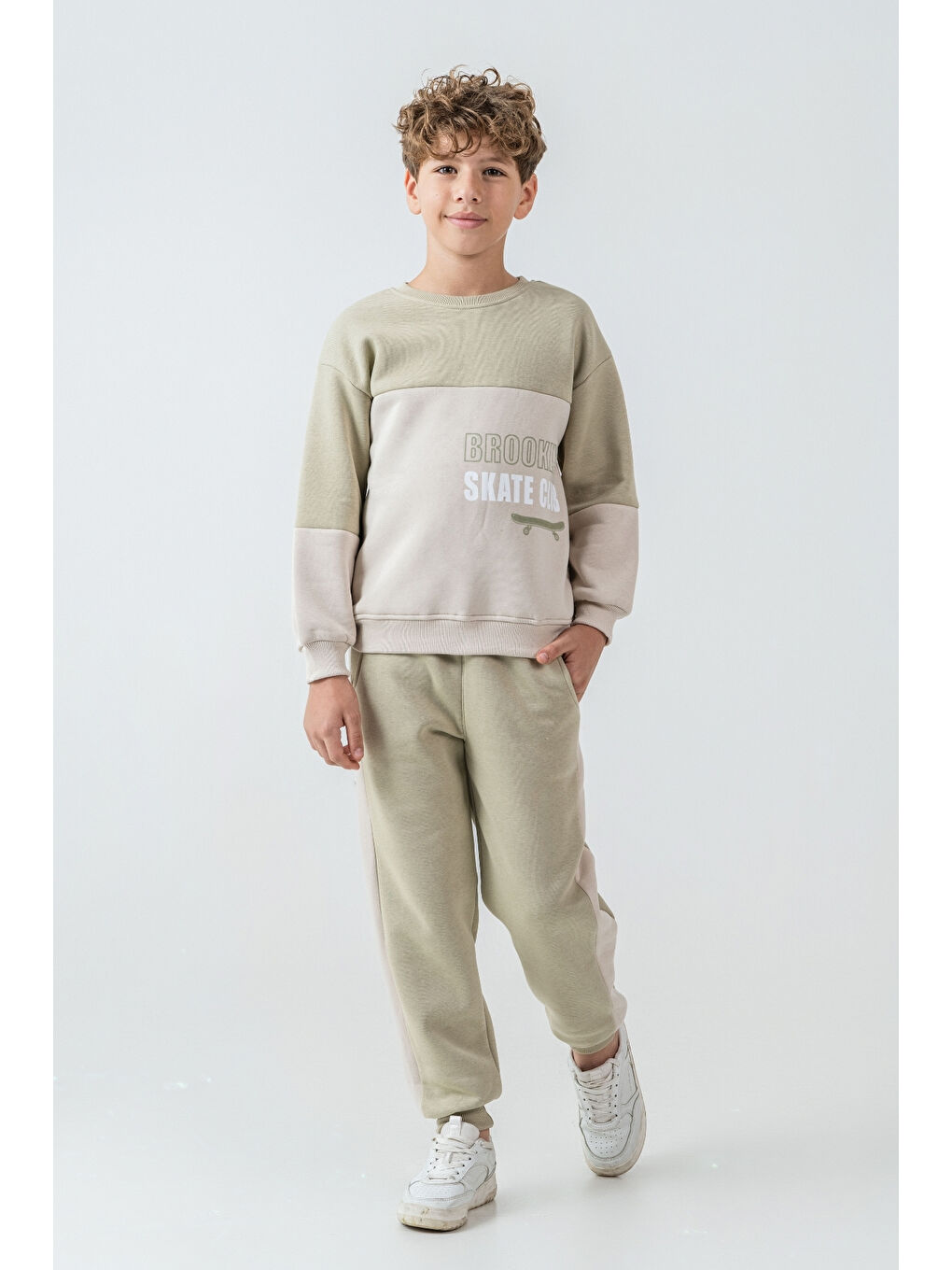 Yeşil Erkek Çocuk Brooklyn Skat Clup Baskılı 3 İplik Kalın Kışlık Eşofman Takımı Ak4228