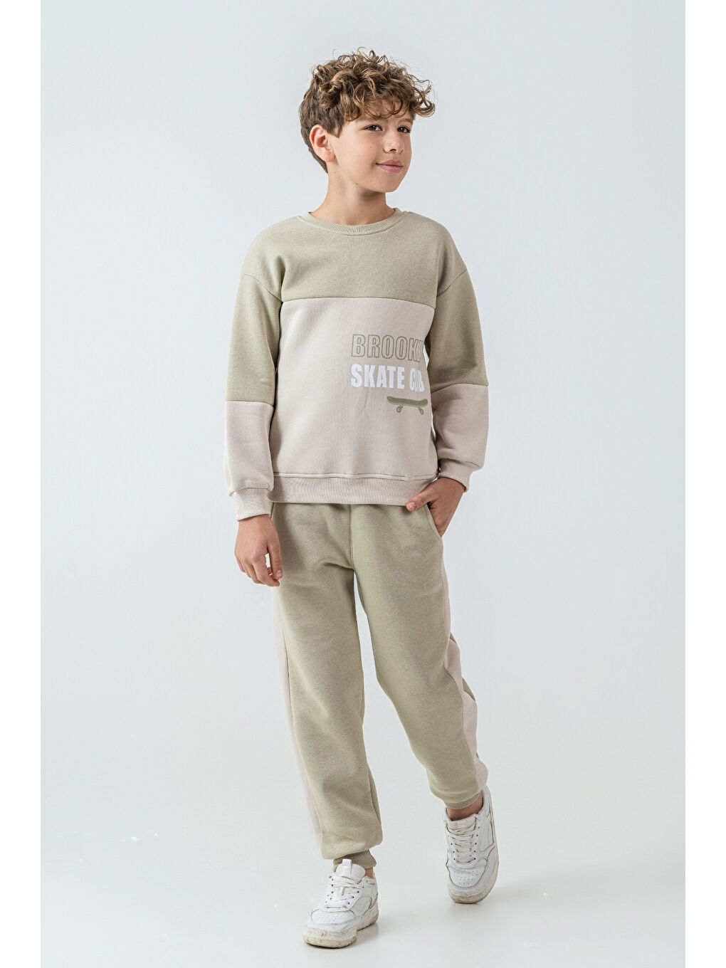 Yeşil Erkek Çocuk Brooklyn Skat Clup Baskılı 3 İplik Kalın Kışlık Eşofman Takımı Ak4228-1