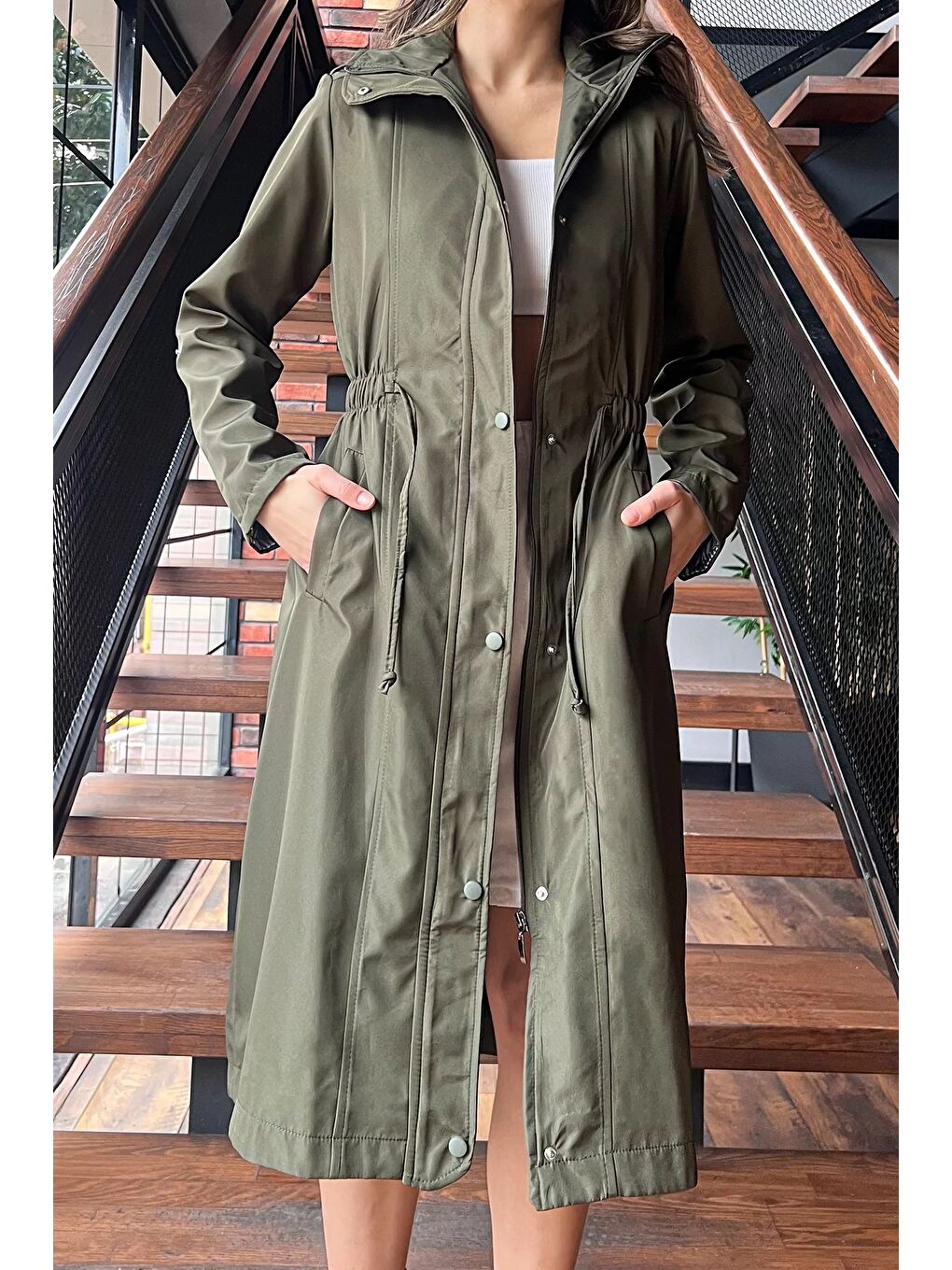 Haki Kadın Bel Bağcıklı Astarlı Slim Fit Uzun Trençkot-3