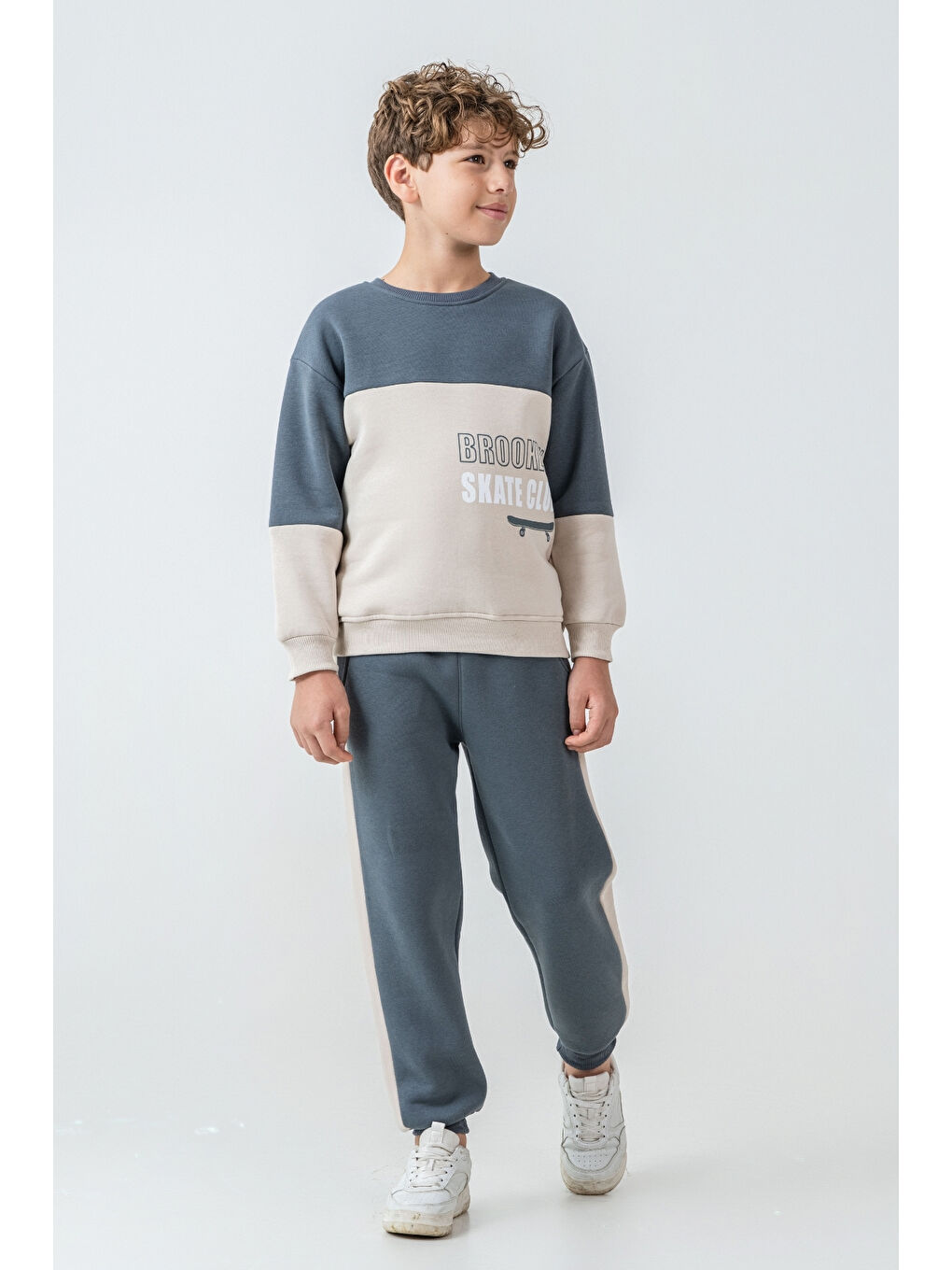 İndigo Erkek Çocuk Brooklyn Skat Clup Baskılı 3 İplik Kalın Kışlık Eşofman Takımı Ak4228-1