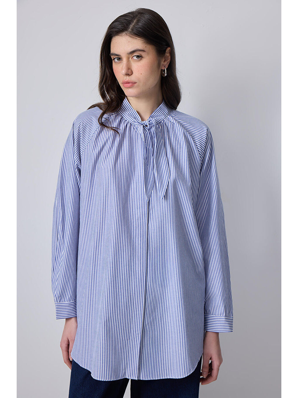 Mavi Fiyonk Yaka Çizgili Poplin Gömlek-1