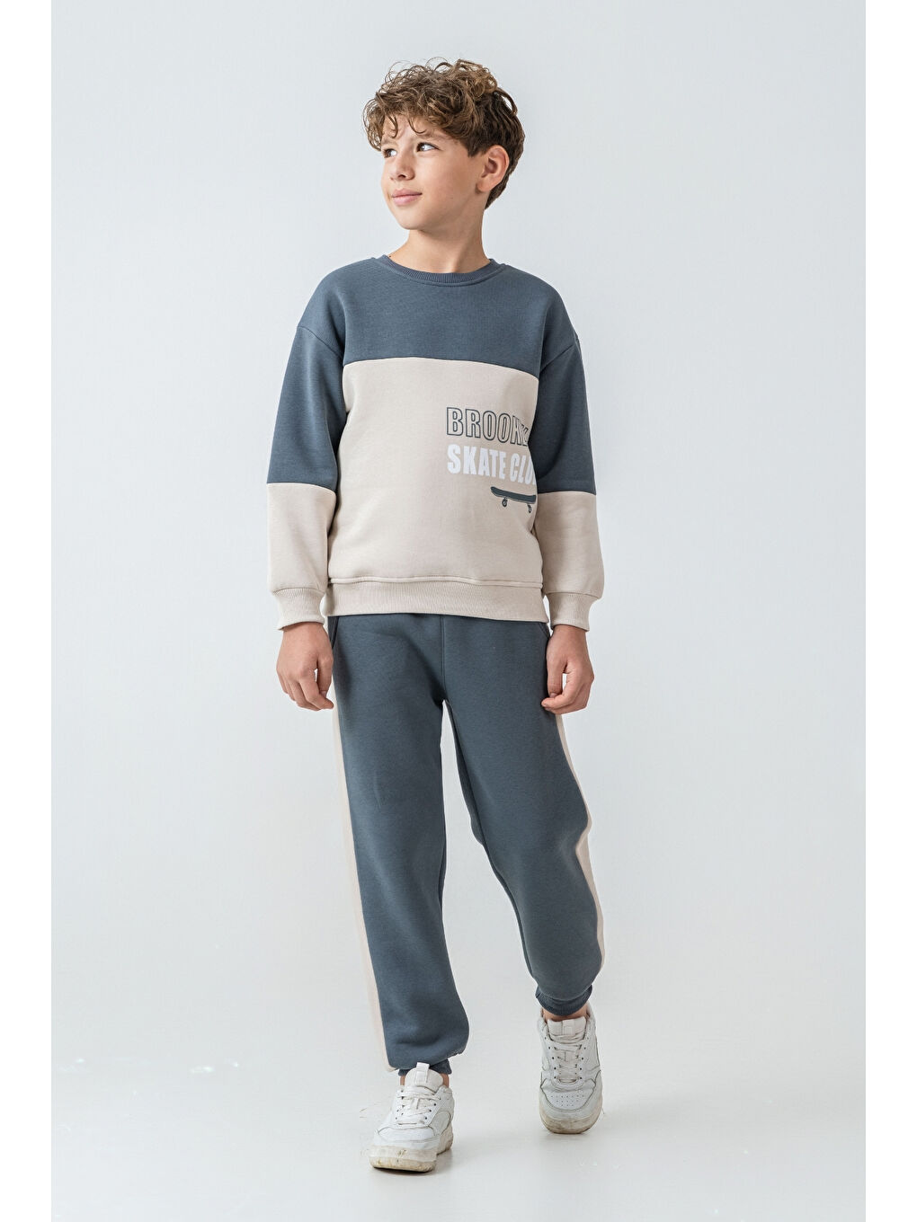 İndigo Erkek Çocuk Brooklyn Skat Clup Baskılı 3 İplik Kalın Kışlık Eşofman Takımı Ak4228-3