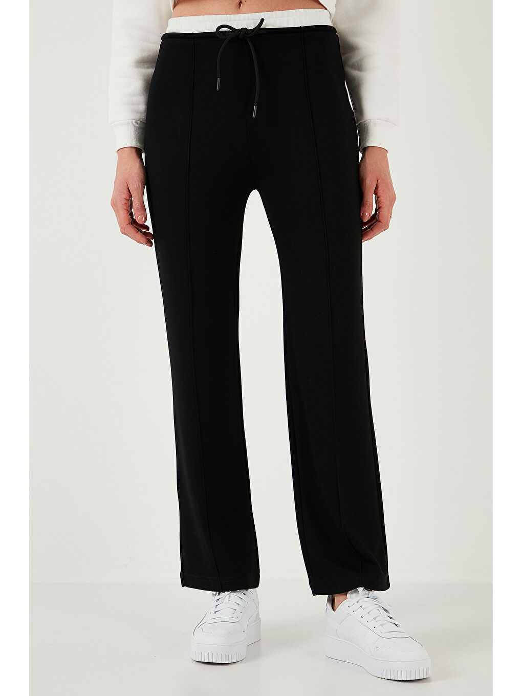 Siyah Streç Slim Fit Yüksek Bel Geniş Paça Çimalı Kadın Eşofman Altı 5866078-2