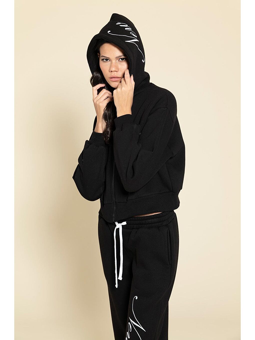 2'Li Fermuarlı Newyork Nakışlı Siyah Eşofman Takımı-3