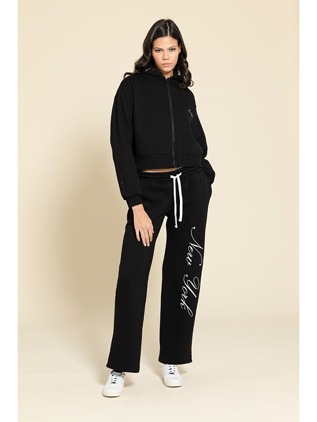 2'Li Fermuarlı Newyork Nakışlı Siyah Eşofman Takımı-4