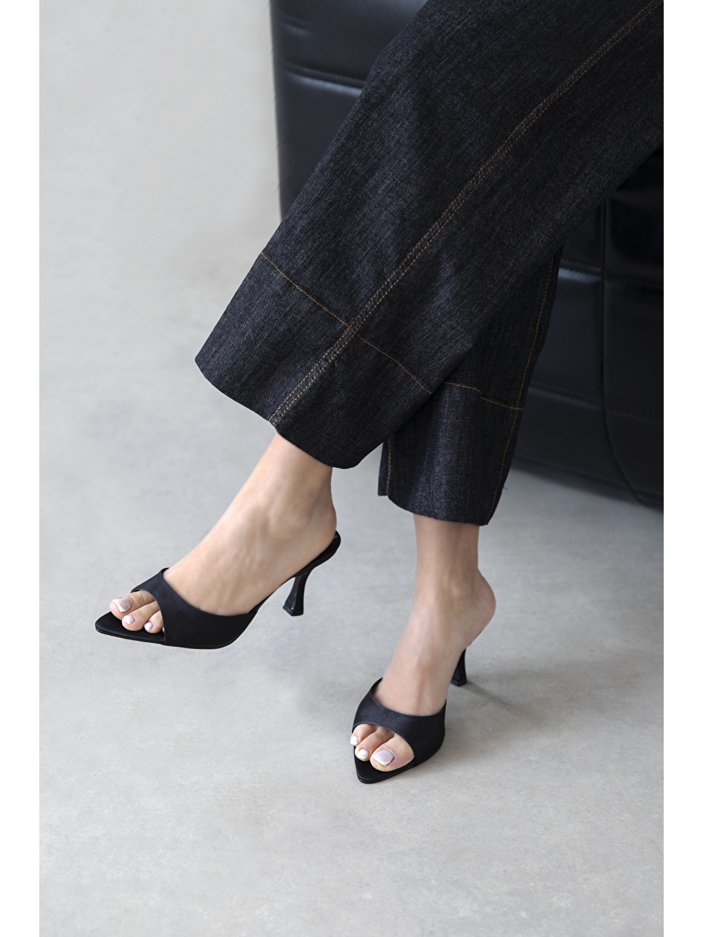 Franco Kadın Topuklu Saten Siyah Topuklu Terlik-2