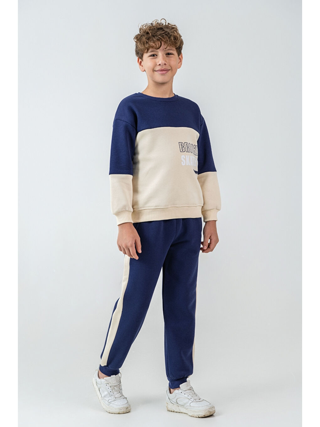 Lacivert Erkek Çocuk Brooklyn Skat Clup Baskılı 3 İplik Kalın Kışlık Eşofman Takımı Ak4228-2