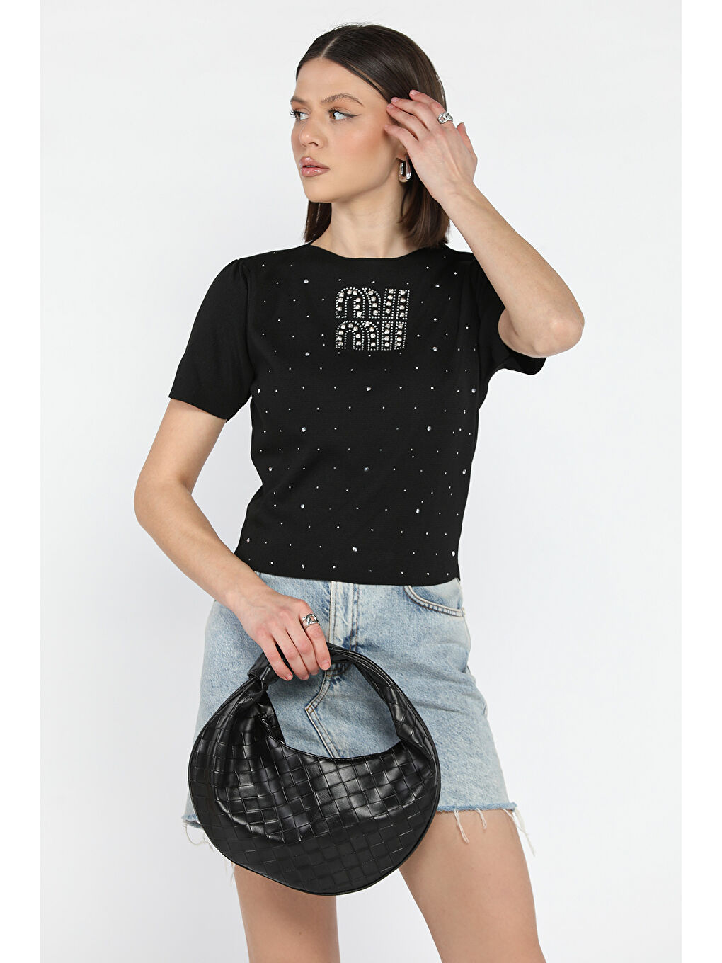 Siyah Omuz Pileli Taş Detaylı Kadın Triko Bluz-1