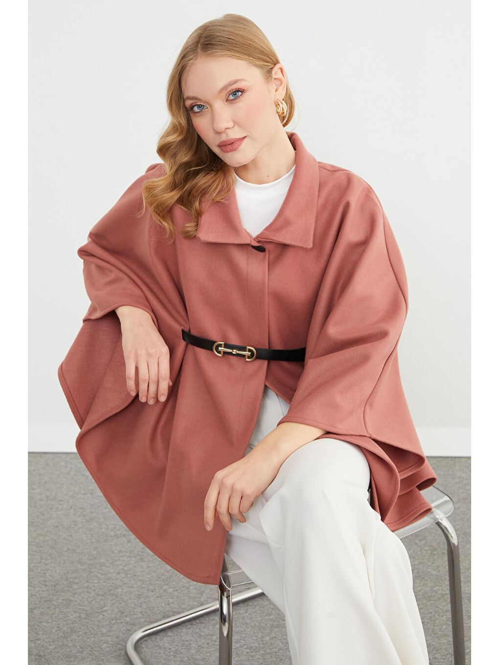 Pembe Kemerli Polo Yaka Kaşe Panço