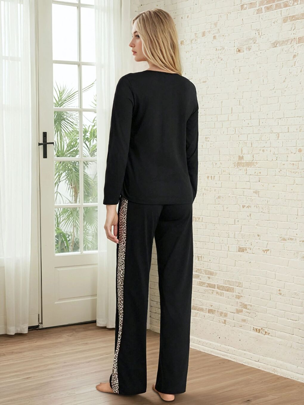 Siyah Leopar Detaylı Uzun Kollu Pijama Takım-2