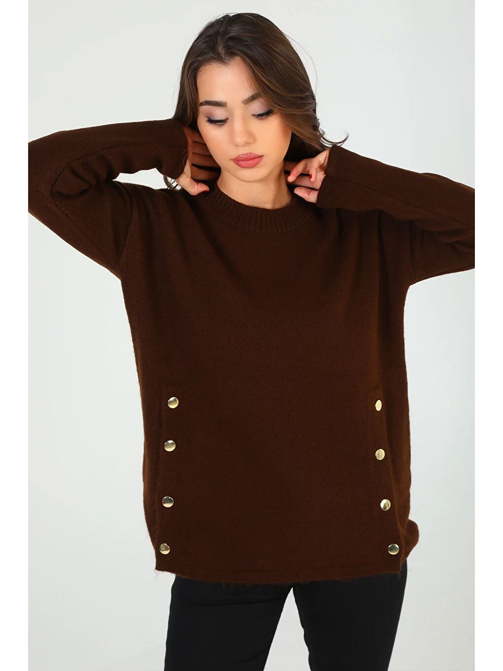 Kahverengi Kadın Bisiklet Yaka Yan Düğme Detaylı Salaş Triko Kazak-8