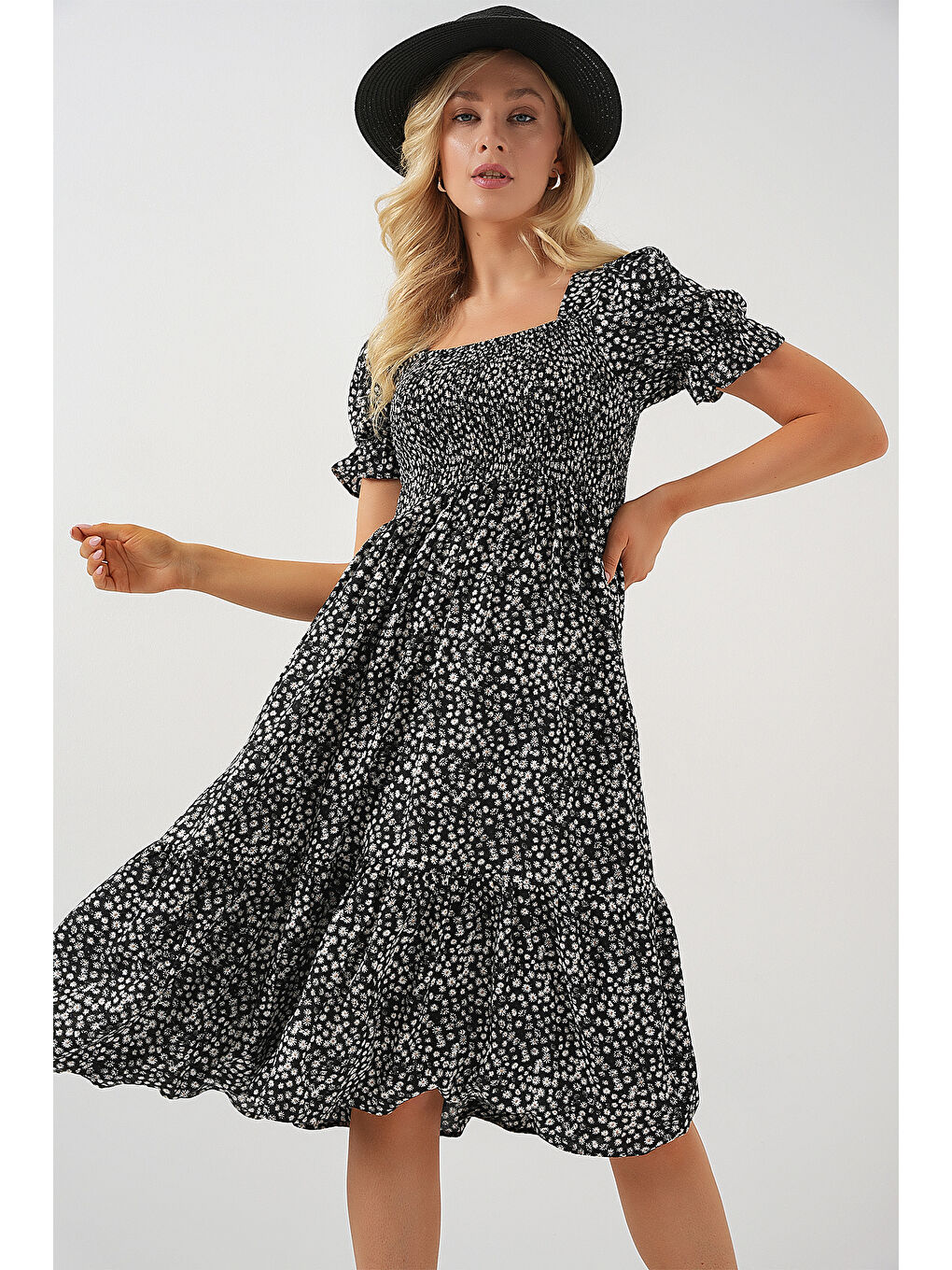 Kadın Kısa Kol Çiçekli Elbise 2556 - Siyah