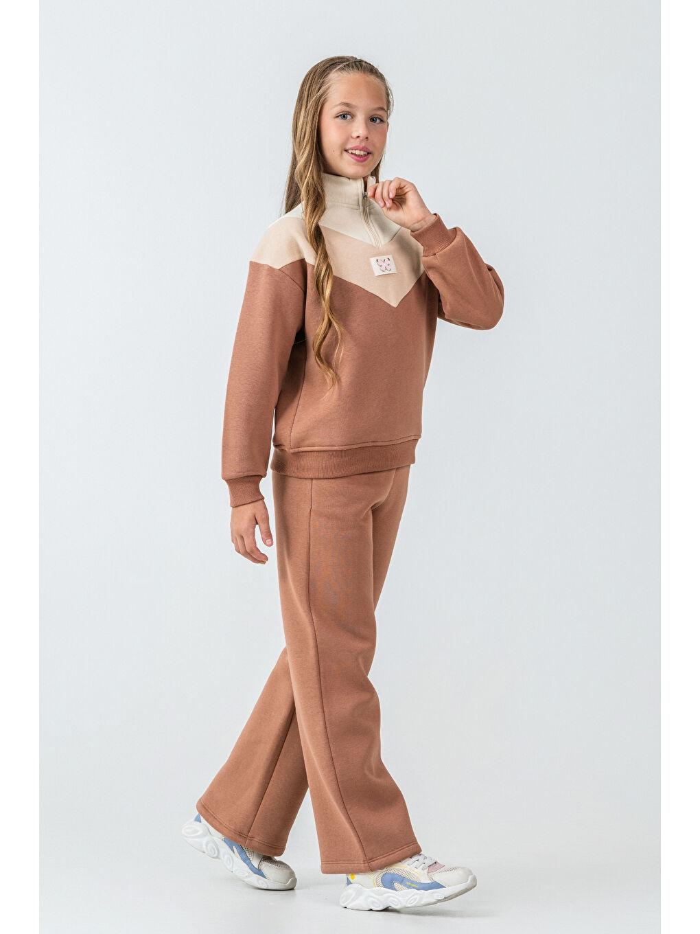 Kahverengi Kız Çocuk Kelebek Detaylı Yarım Fermuarlı 3 İplik Kalın Kışlık Eşofman Takımı Ak4233-2