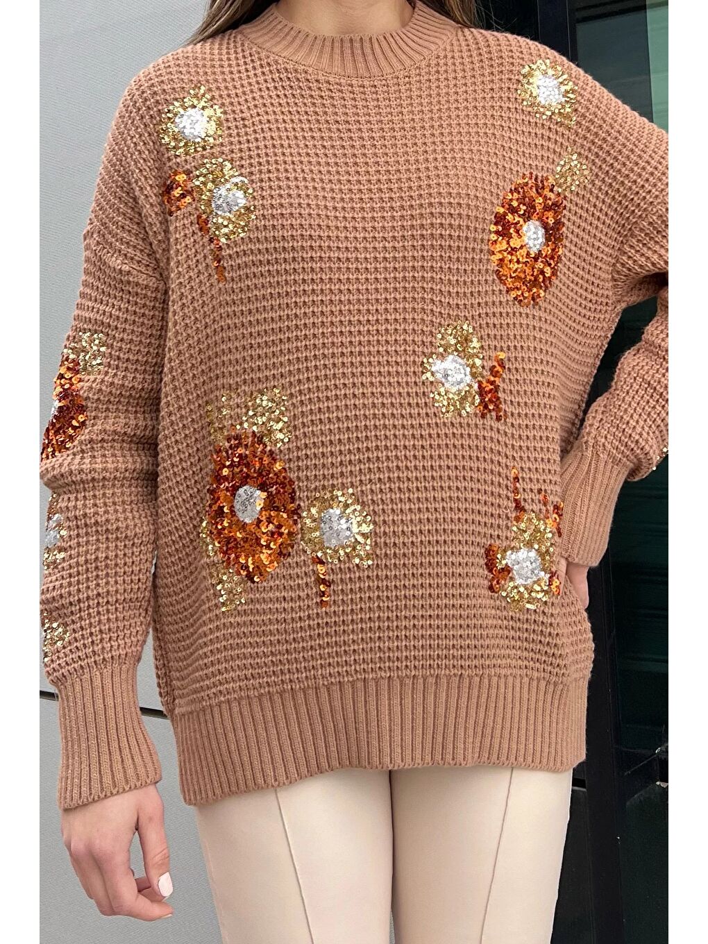 Bej Bisiklet Yaka Pul İşlemeli Kadın Örme Triko Kazak (s-m-l Beden Uyumludur)-1