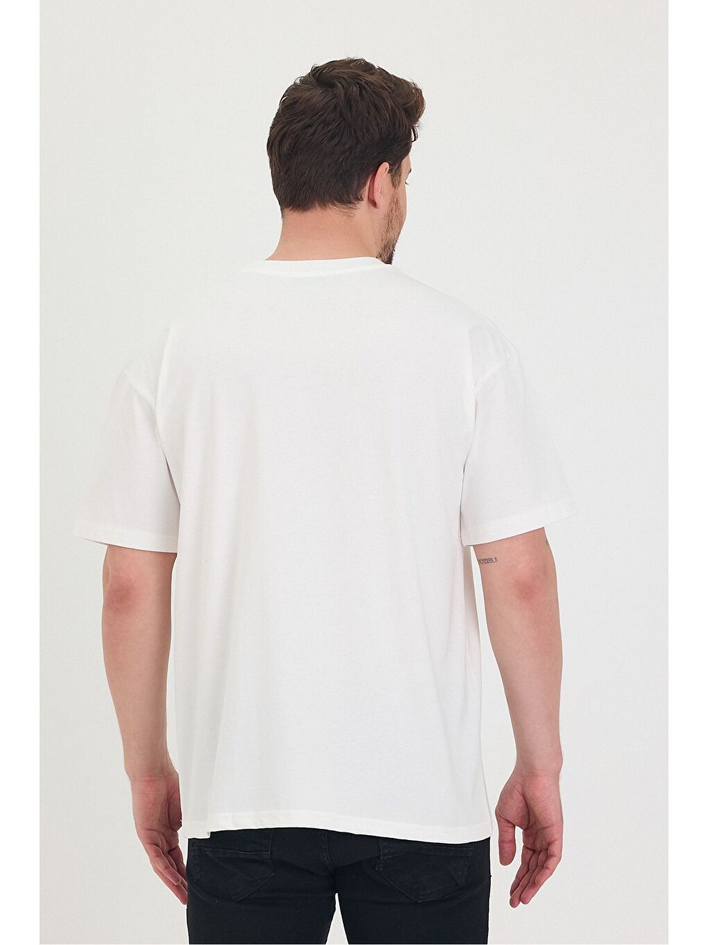 Beyaz Bisiklet Yaka LA Baskılı Oversize Salaş Unisex Tişört-6