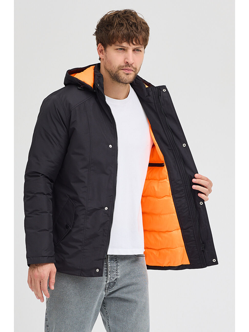 Siyah Erkek Kapüşonlu Mont 720-1