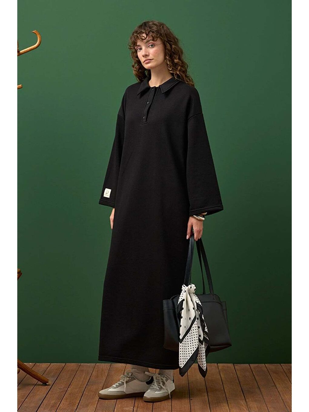 Siyah 3 İplik Yakalı Elbise-1