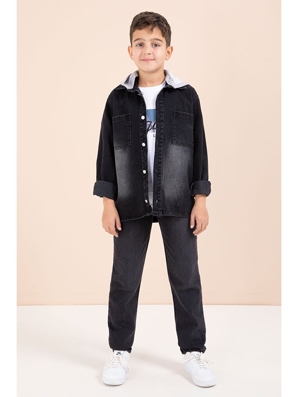 Siyah Kapüşonlu Ceketli Pantolonlu Erkek Çocuk 3lü Jean Takım 23623-2