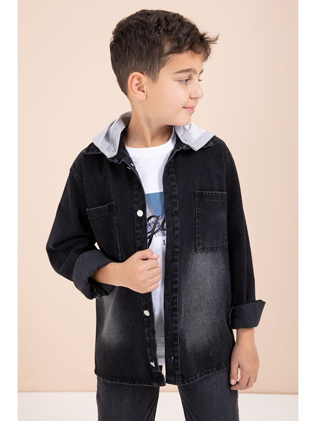 Siyah Kapüşonlu Ceketli Pantolonlu Erkek Çocuk 3lü Jean Takım 23623-3