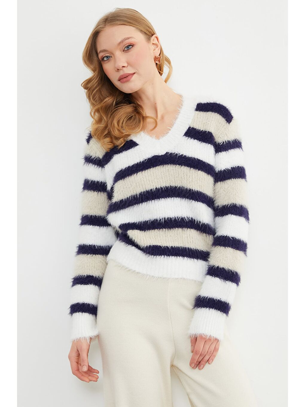 Lacivert Sakallı Şeritli V Yaka Triko Kazak-4