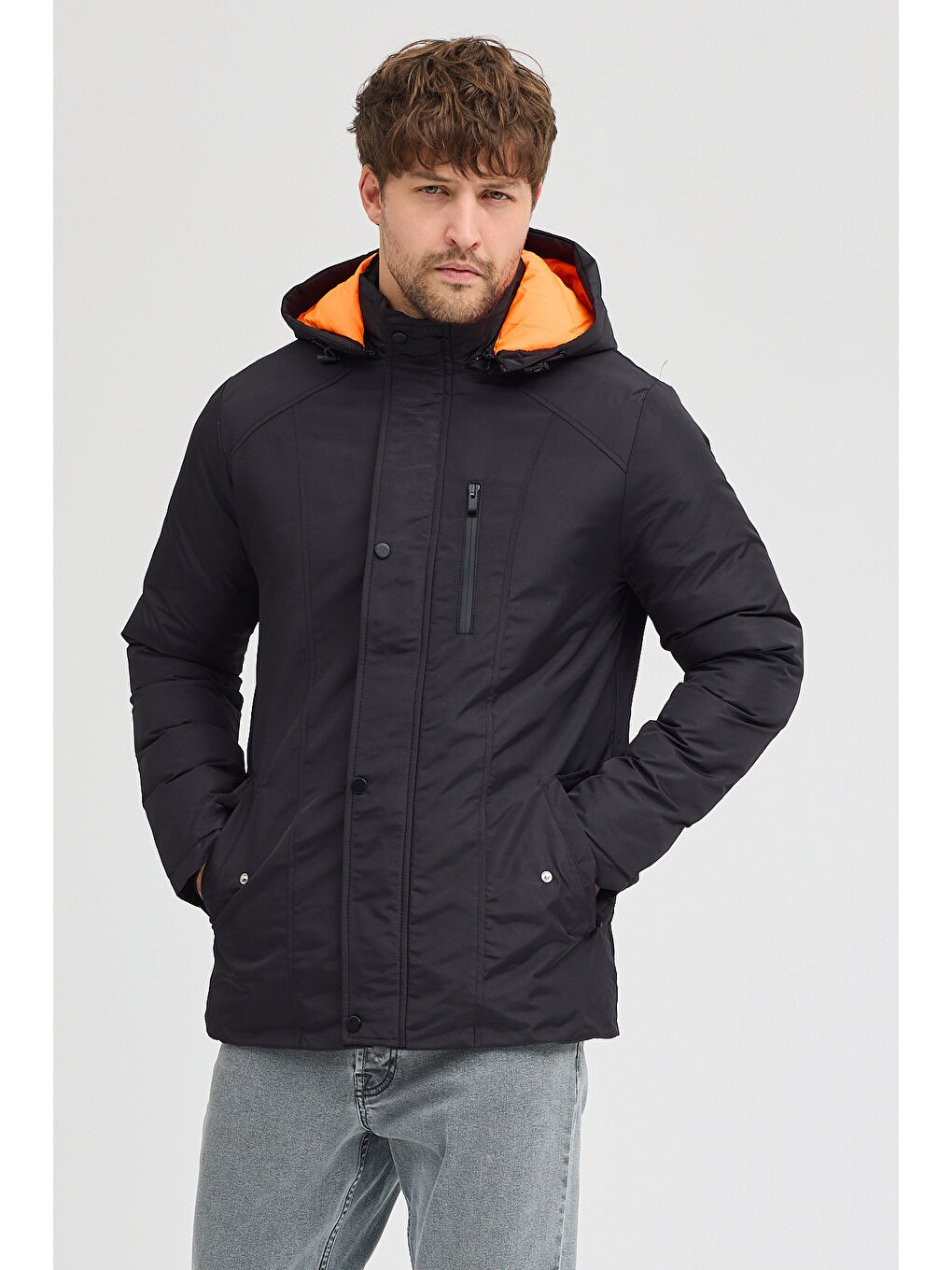 Siyah Erkek Kapüşonlu Mont 720-3