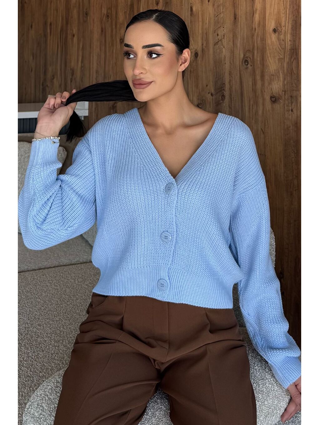 Mavi V Yaka Ön Düğmeli Kadın Örme Triko Hırka-1