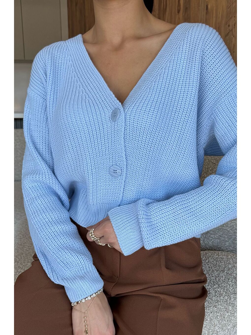 Mavi V Yaka Ön Düğmeli Kadın Örme Triko Hırka-2