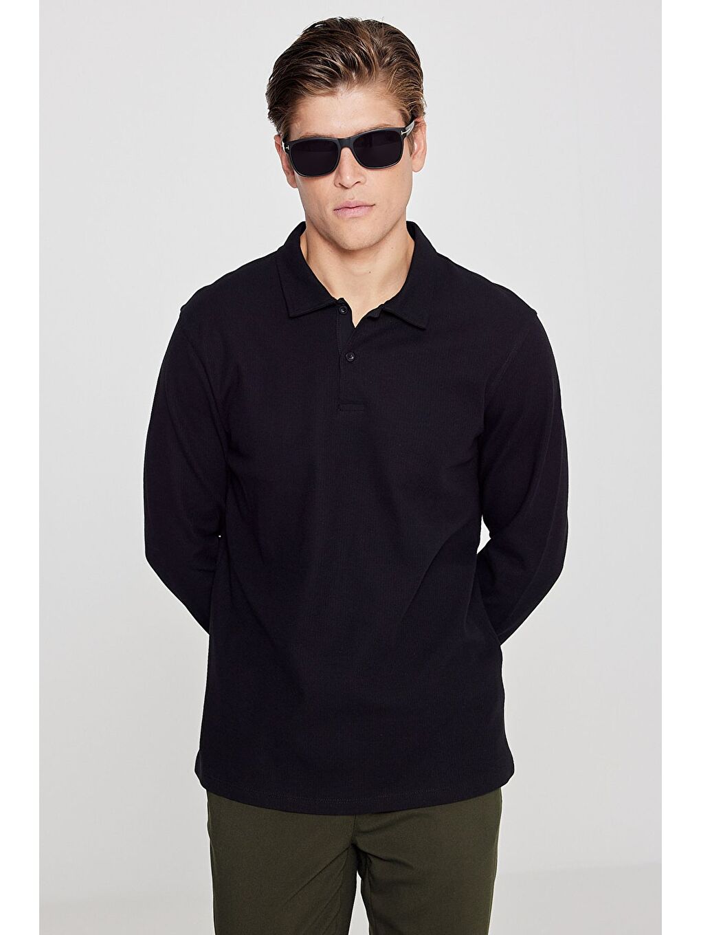 Erkek Siyah %100 Pamuk Slim Fit Dar Kesim Polo Yaka Jakarlı Triko Tişört-2