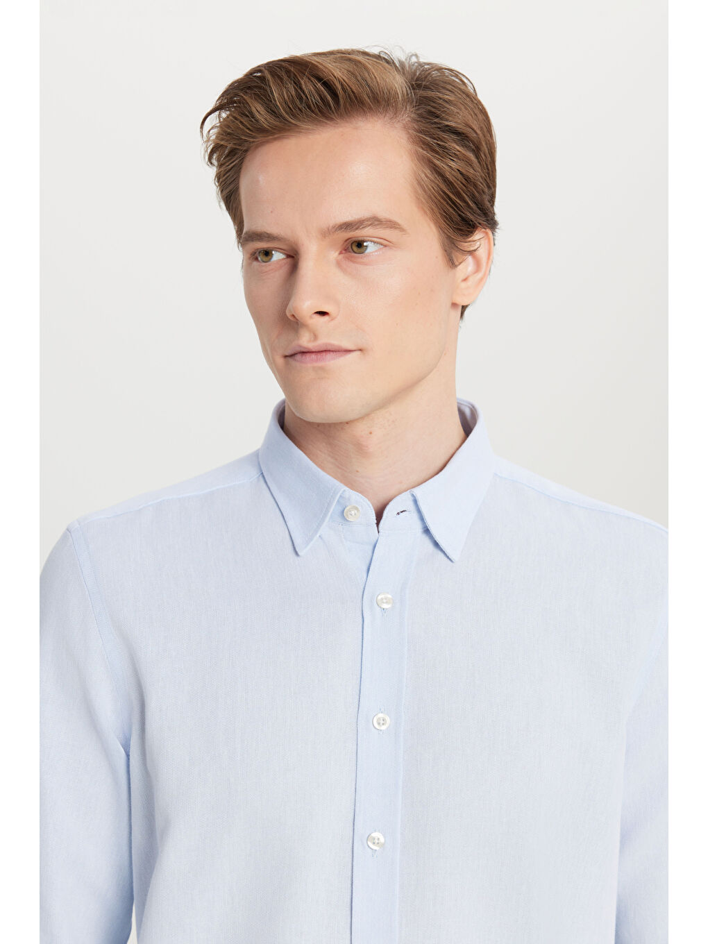 Erkek Açık Mavi %100 Pamuklu Slim Fit Gizli Düğmeli Yaka Armürlü Gömlek-3