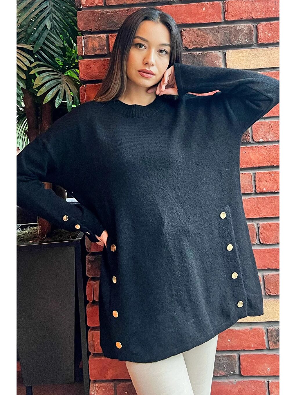 Siyah Kadın Bisiklet Yaka Yan Düğme Detaylı Salaş Triko Kazak-2