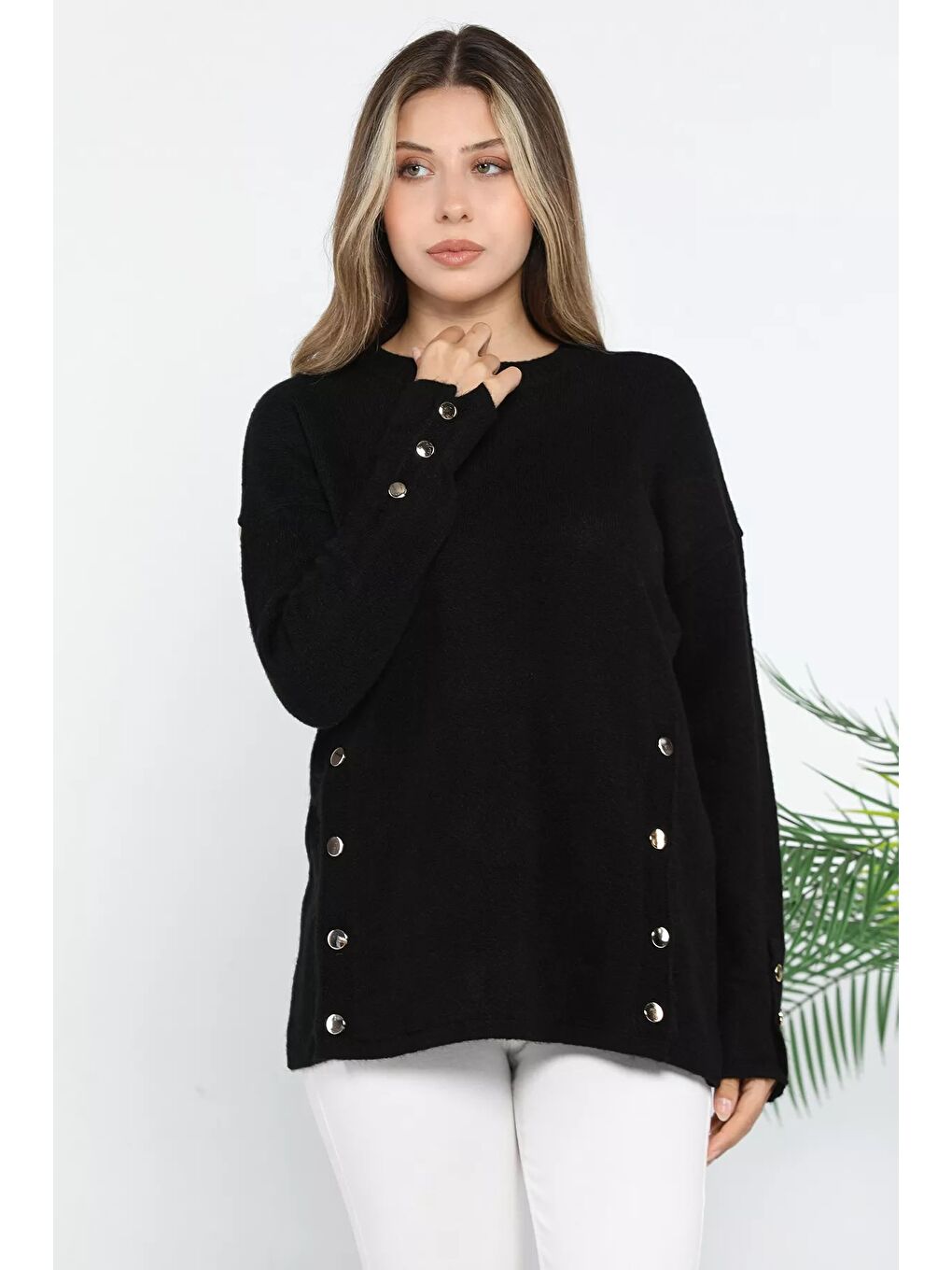 Siyah Kadın Bisiklet Yaka Yan Düğme Detaylı Salaş Triko Kazak-3