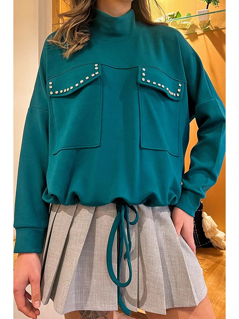 Petrol Yarım Balıkçı Yaka Çift Cepli Bel Bağlama Detaylı Ve Konforlu Taşlı Sweatshirt-2