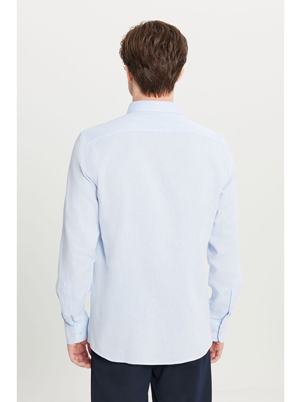 Erkek Açık Mavi %100 Pamuklu Slim Fit Gizli Düğmeli Yaka Armürlü Gömlek-4
