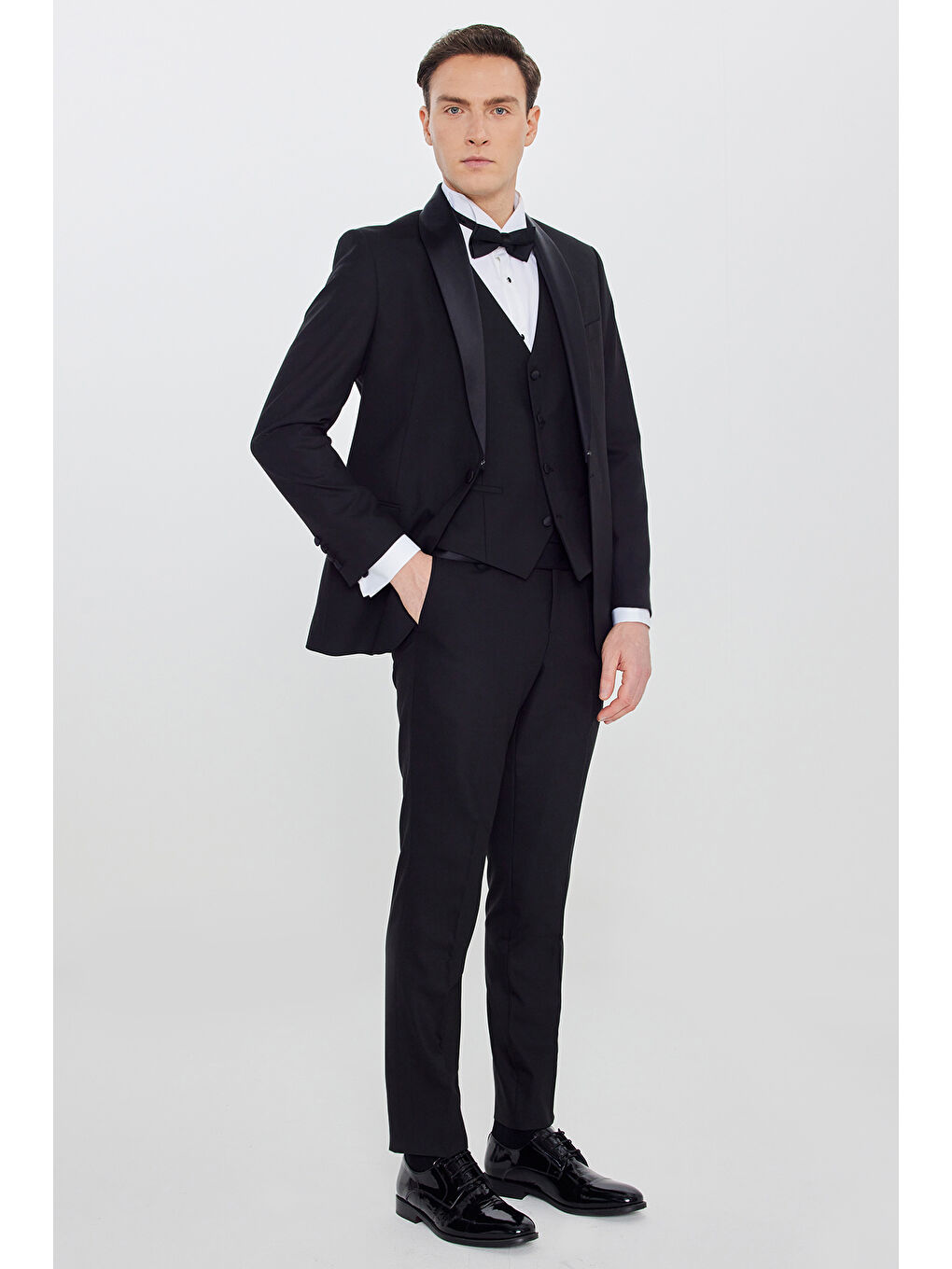 Erkek Siyah Yünlü Slim Fit Dar Kesim Çıkma Şal Yaka Beli Gizli Lastikli Kapak Cepli Yelekli Smokin