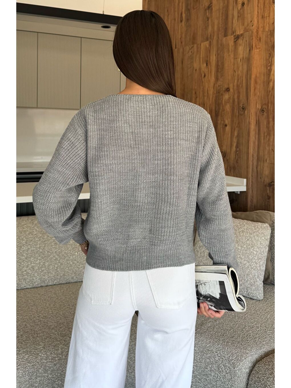 Gri V Yaka Ön Düğmeli Kadın Örme Triko Hırka-3