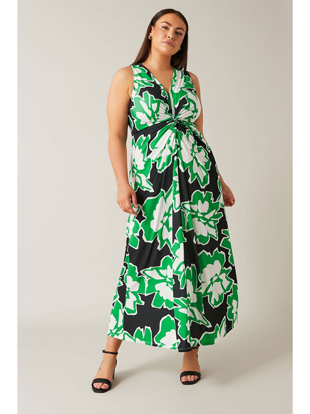 Beyaz Büyük Beden V Yaka Sıfır Kol Çiçek Desenli Önü Büzgülü Maxi Elbise 615376-3