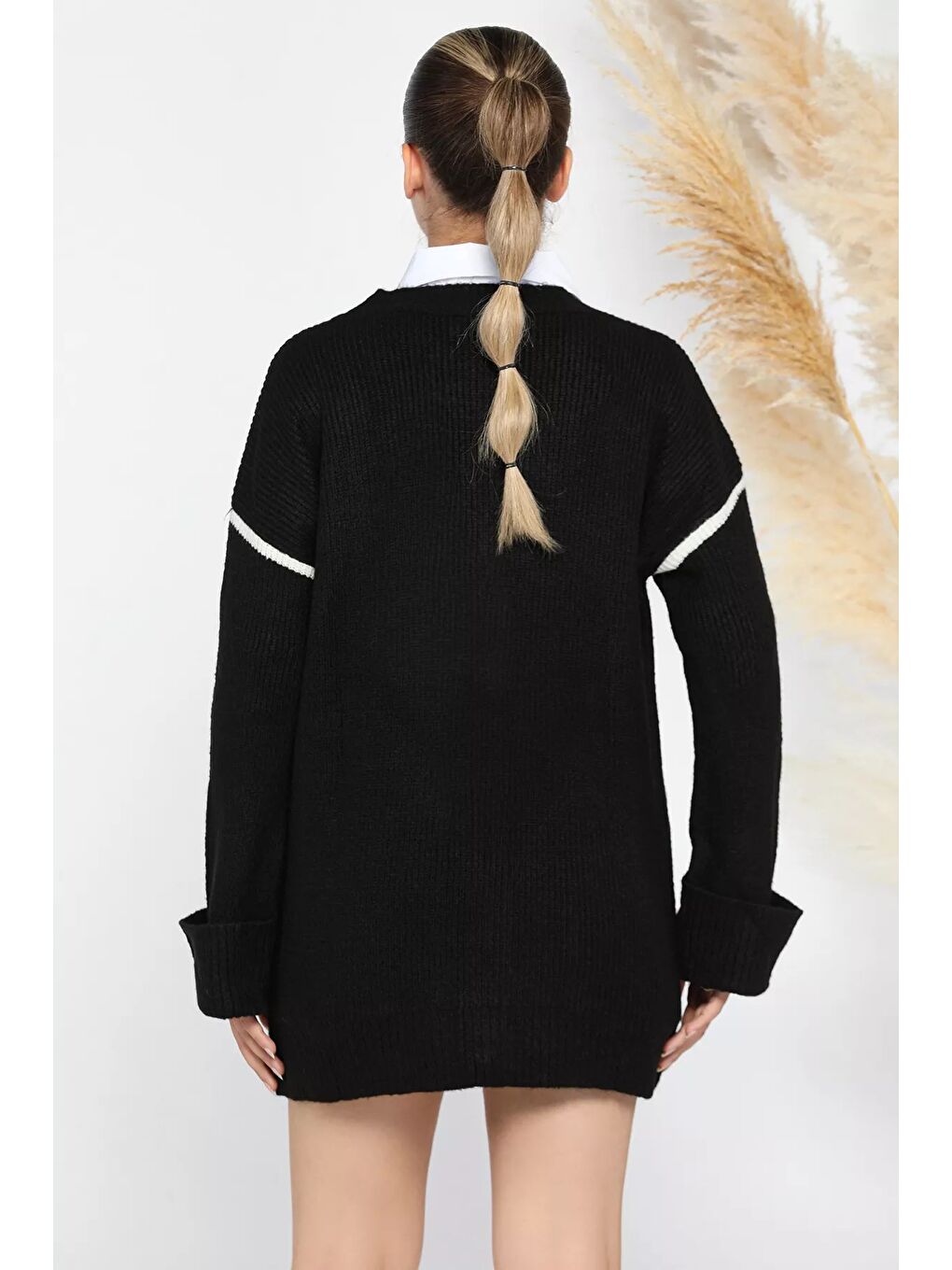 Siyah Kadın Kol Katlamalı Şerit Desenli Triko Hırka-5